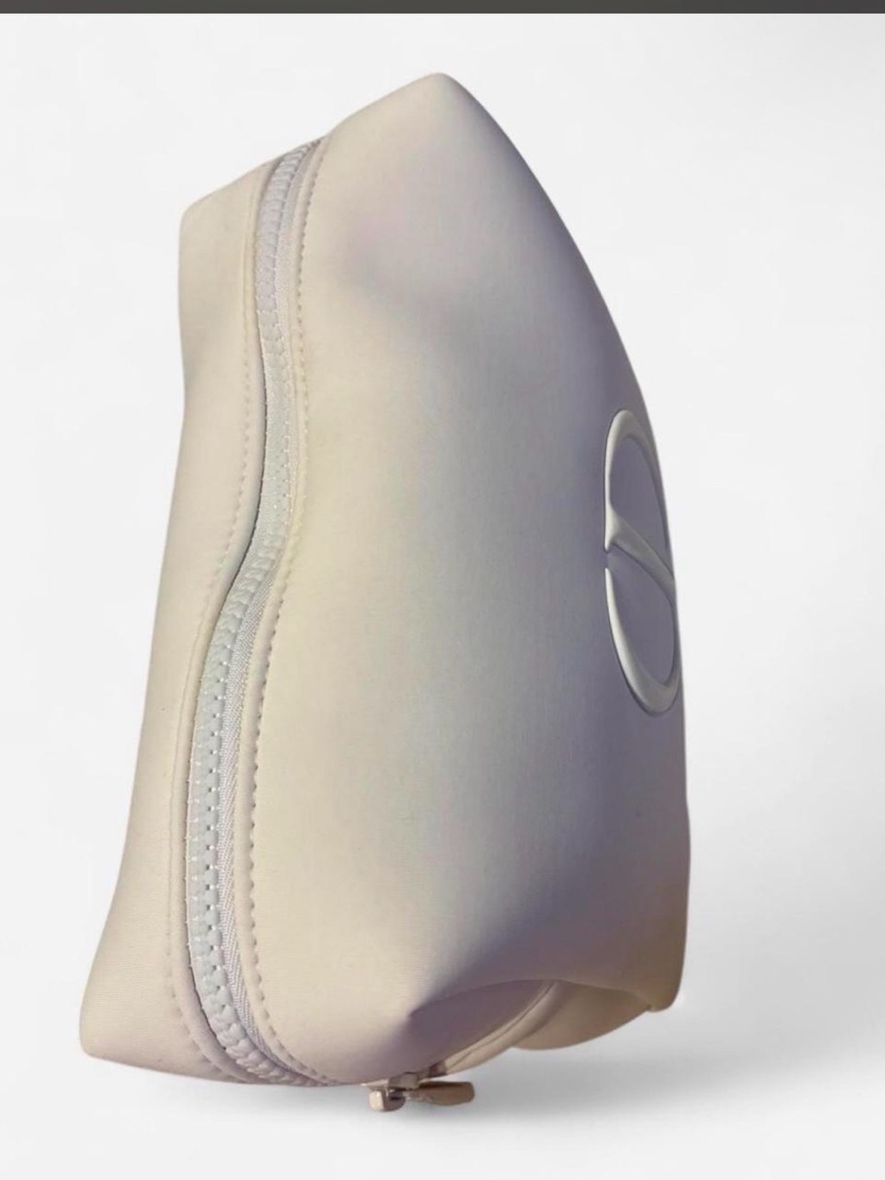 Limited Edition Dior Pouch - Picture 4 of 8